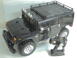 RASTAR HUMMERハマー H1 SUV 1／6 ラジコン.JPG